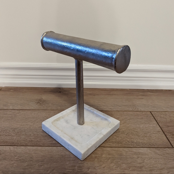 marble base jewellery holder - Picture 2 of 3